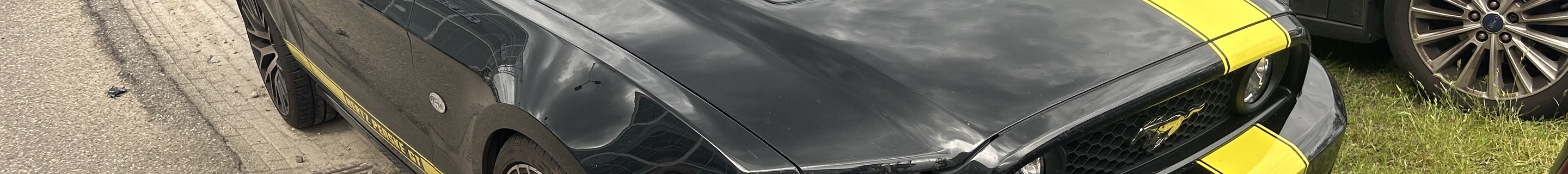 Ford Mustang GT 2013