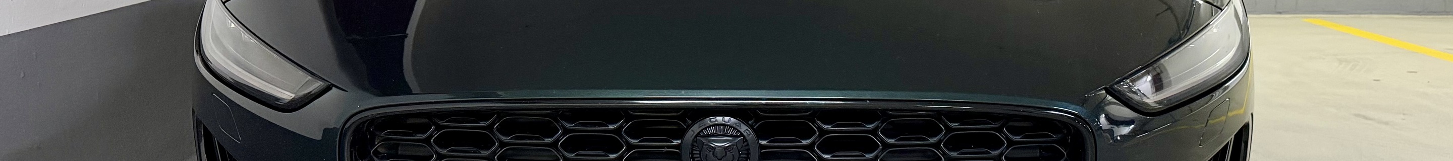 Jaguar F-TYPE P450 75 Convertible