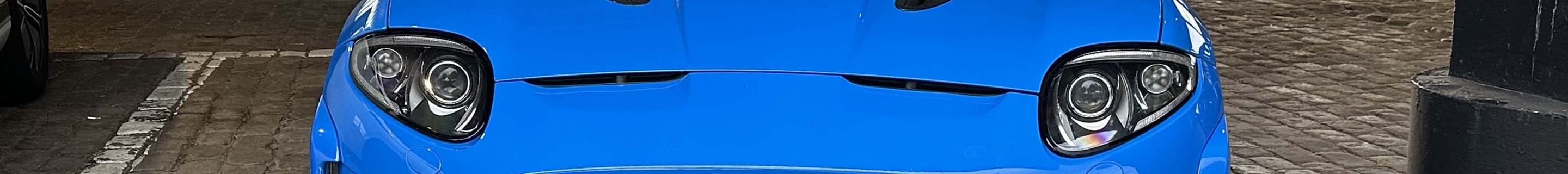 Jaguar XKR-S 2012