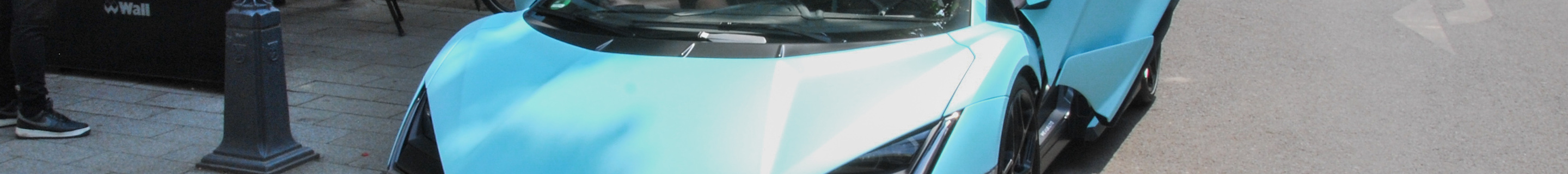 Lamborghini Revuelto