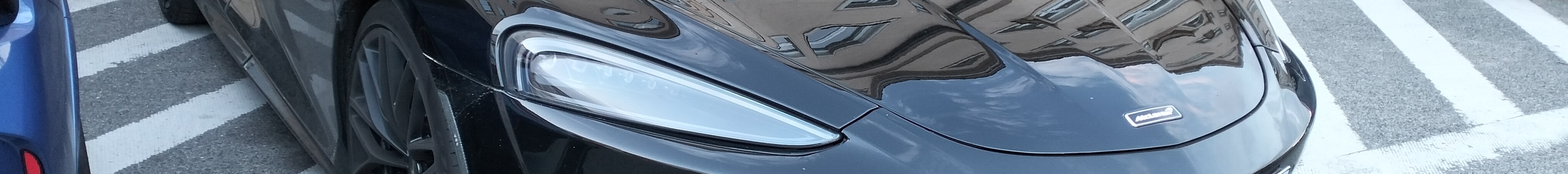 McLaren GT