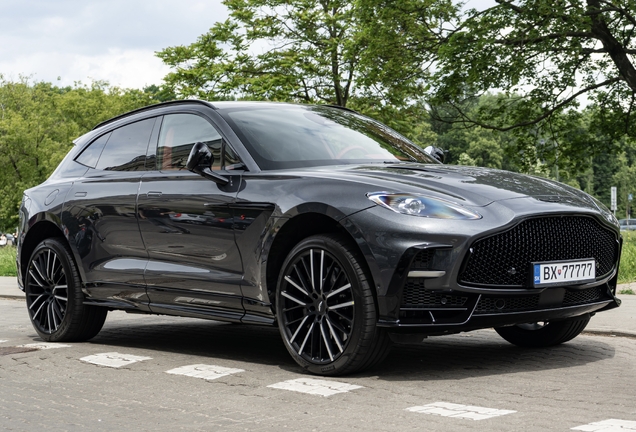 Aston Martin DBX S