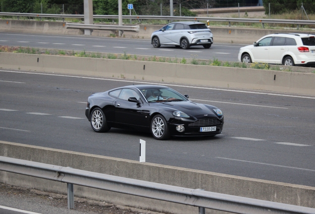Aston Martin Vanquish S
