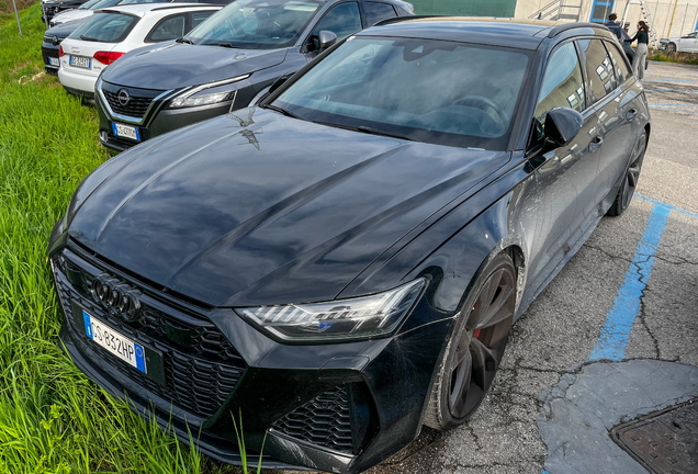 Audi RS6 Avant C8