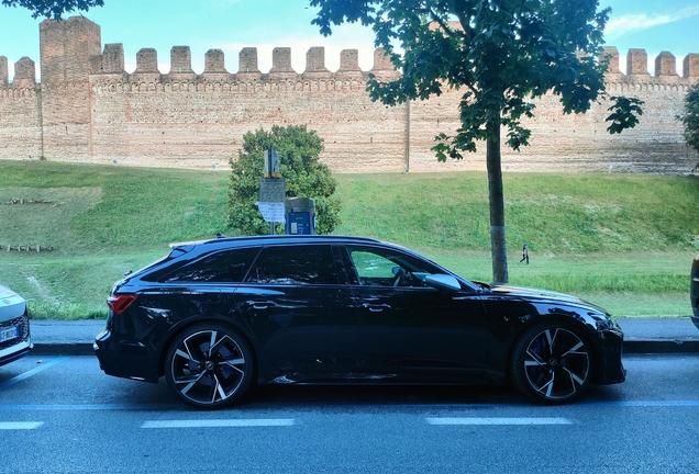 Audi RS6 Avant C8