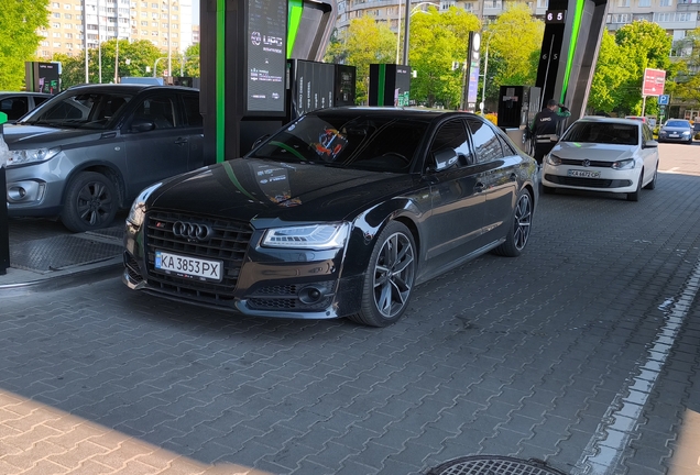 Audi S8 D4 Plus