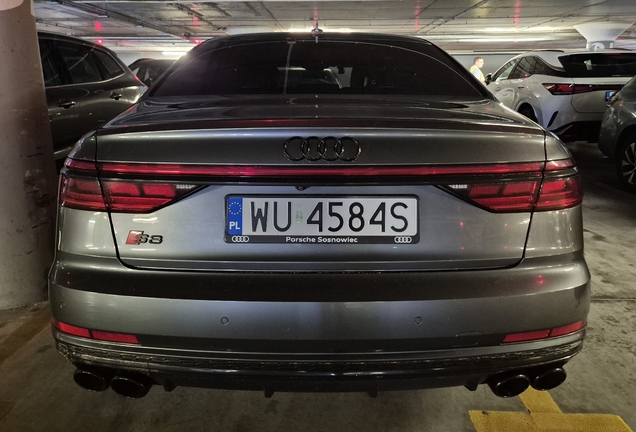 Audi S8 D5