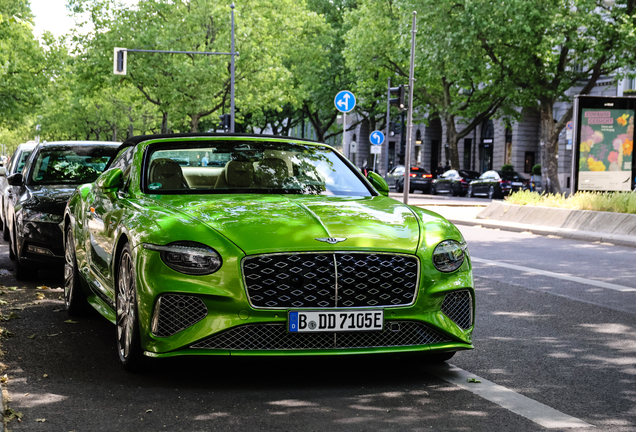 Bentley Continental GTC Mulliner 2025