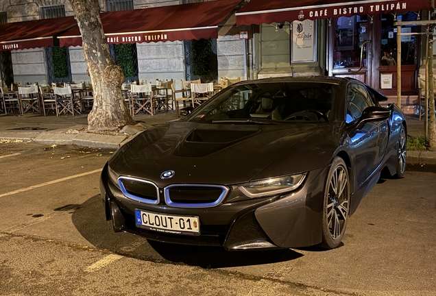 BMW i8