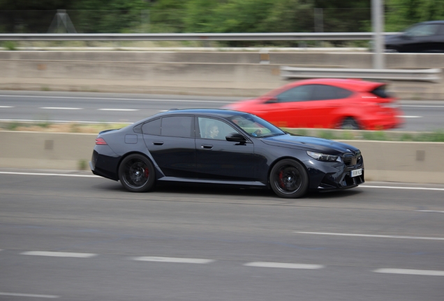 BMW M5 G90