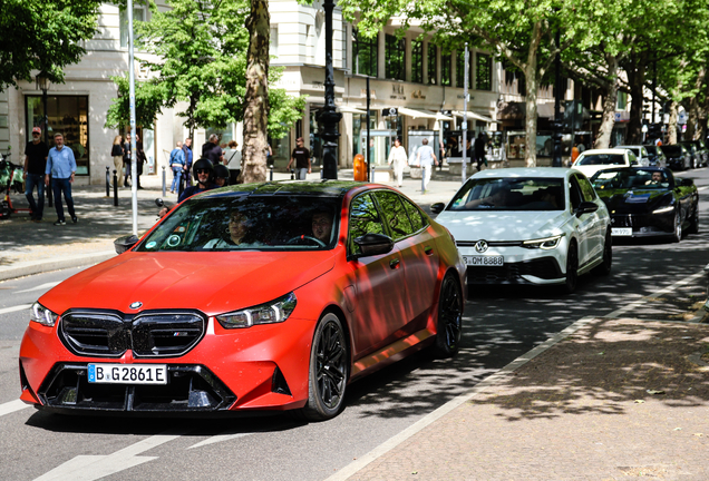 BMW M5 G90