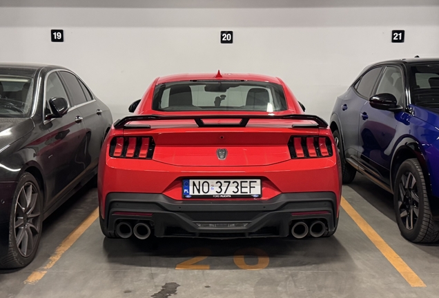 Ford Mustang Dark Horse 2024