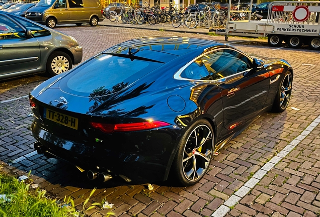 Jaguar F-TYPE R Coupé