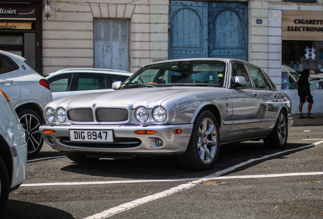 Jaguar XJR