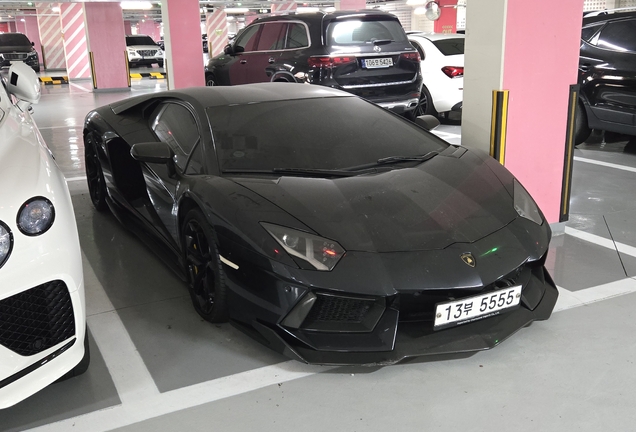 Lamborghini Aventador LP700-4