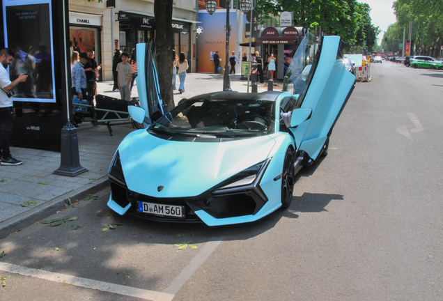 Lamborghini Revuelto