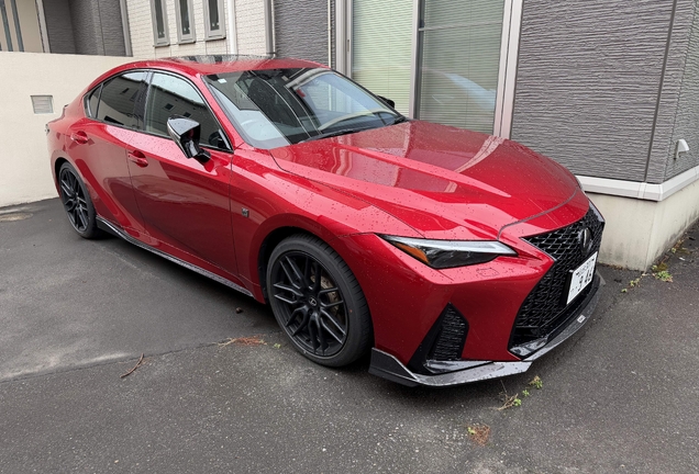 Lexus TOM'S IS 500 F Sport Performance