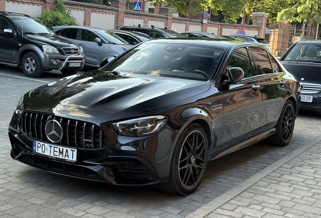 Mercedes-AMG E 63 S W213 2021