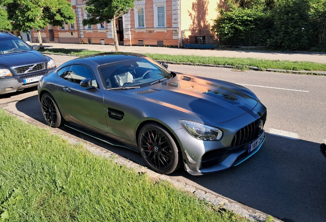 Mercedes-AMG GT C190 2017
