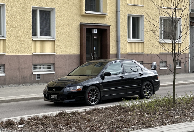 Mitsubishi Lancer Evolution IX