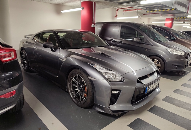Nissan GT-R 2017