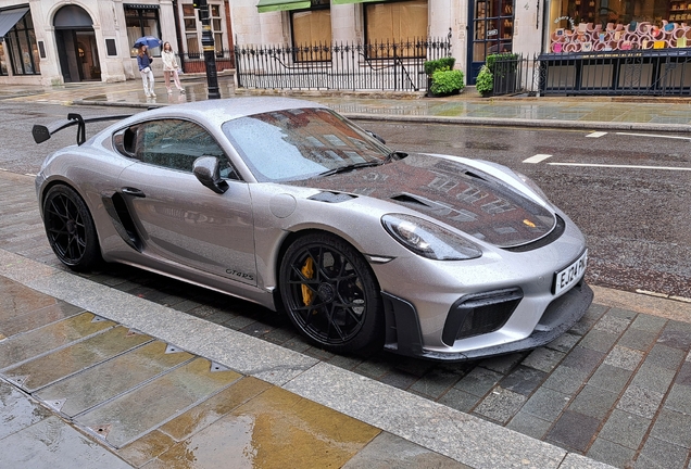 Porsche 718 Cayman GT4 RS Weissach Package