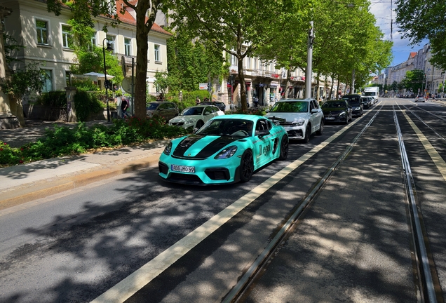 Porsche 718 Cayman GT4 RS Weissach Package