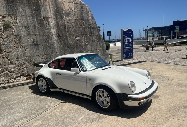 Porsche 930 Turbo