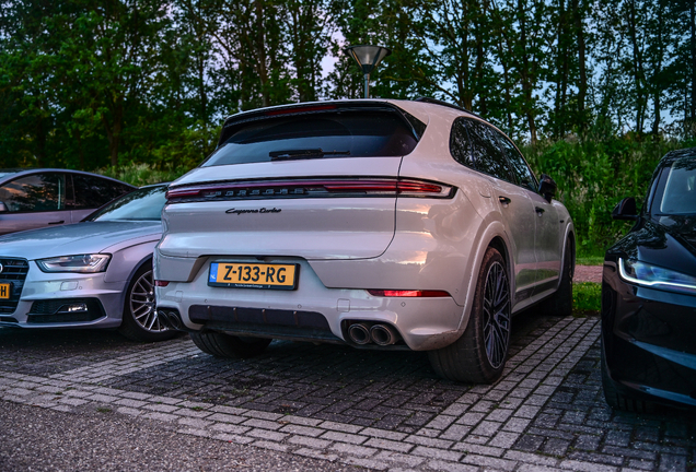 Porsche 9YA Cayenne Turbo E-Hybrid