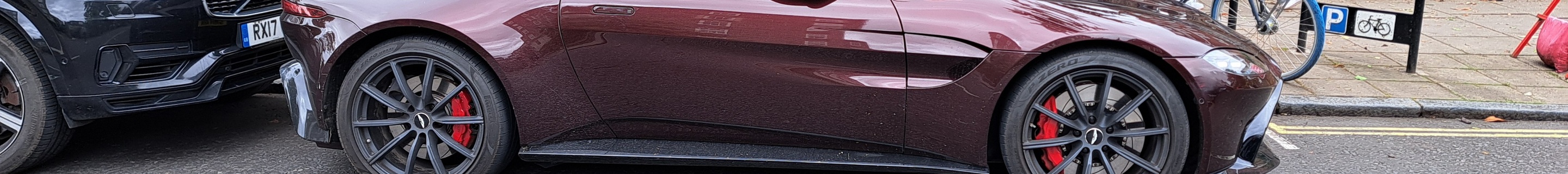 Aston Martin V8 Vantage 2018