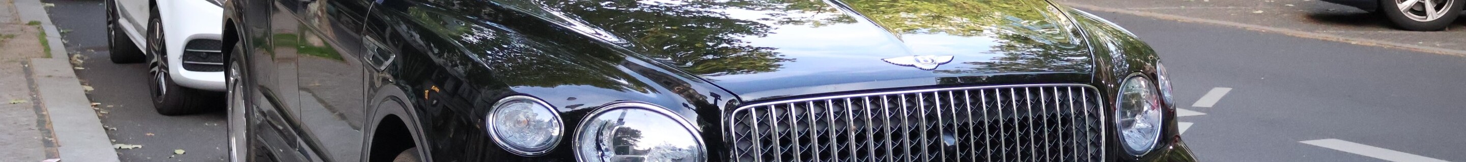 Bentley Bentayga EWB