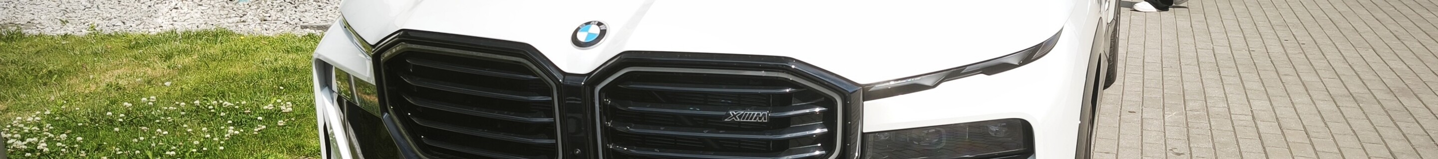 BMW XM G09