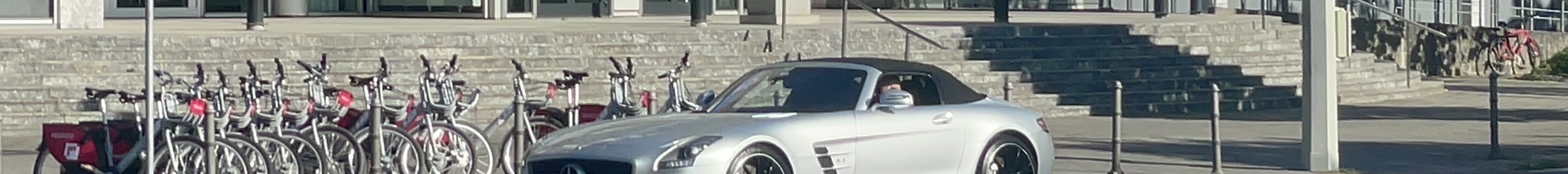 Mercedes-Benz SLS AMG Roadster