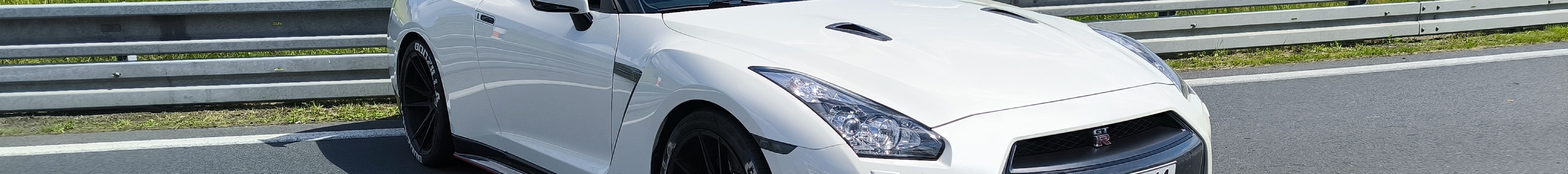 Nissan GT-R 2014