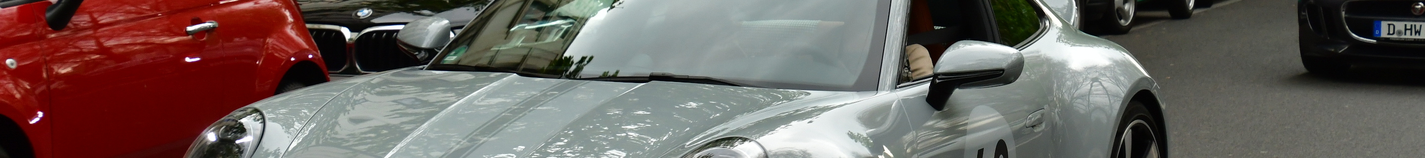 Porsche 992 Sport Classic