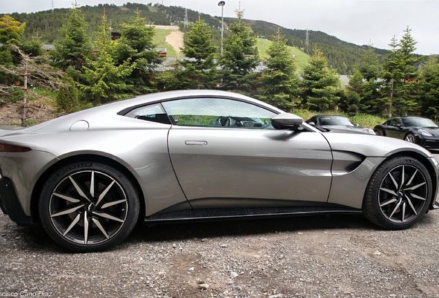 Aston Martin V8 Vantage 2018