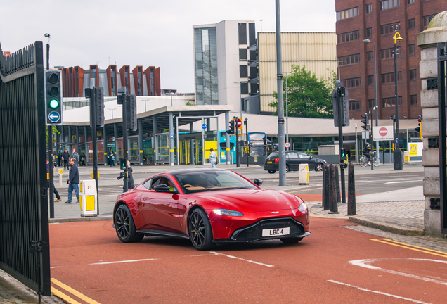 Aston Martin V8 Vantage 2018