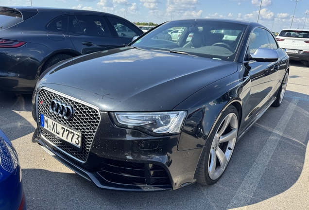 Audi RS5 B8 2012