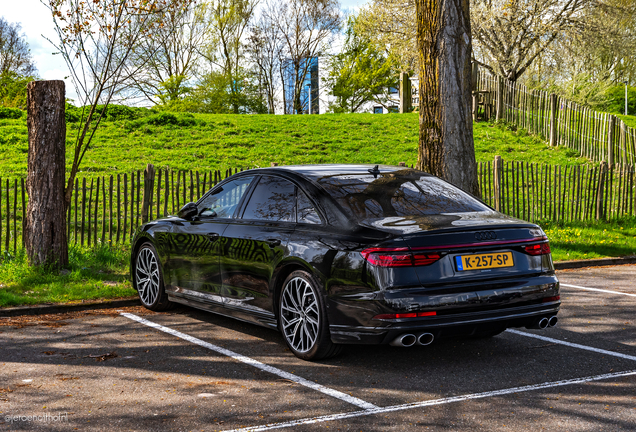 Audi S8 D5