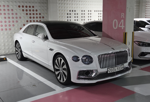 Bentley Flying Spur V8 2021