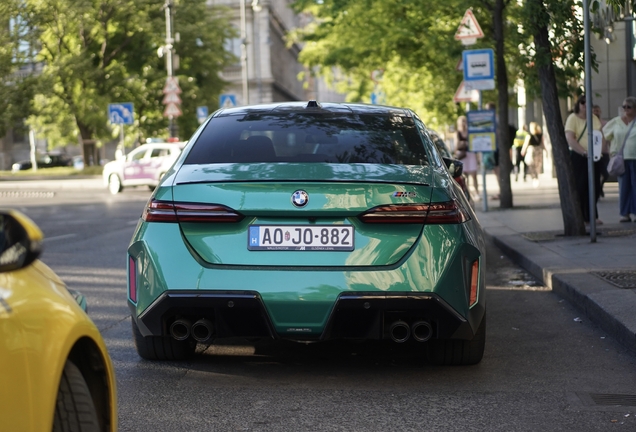 BMW M5 G90