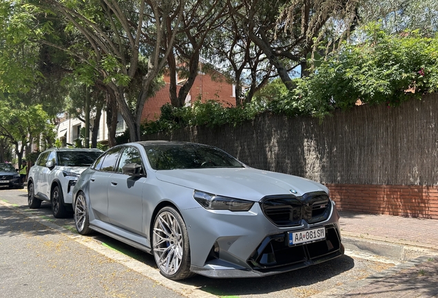 BMW M5 G90