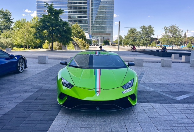 Lamborghini Huracán LP640-4 Performante