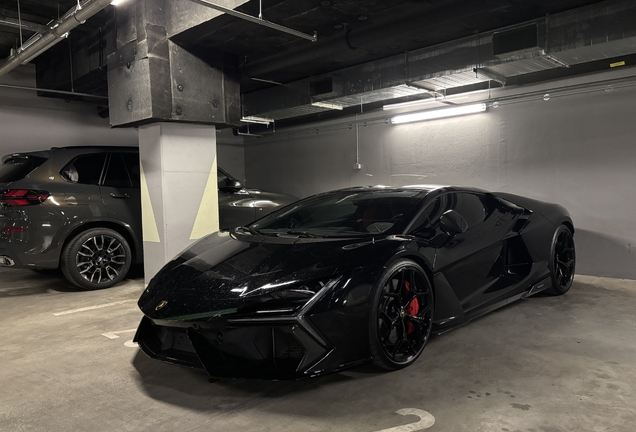 Lamborghini Revuelto
