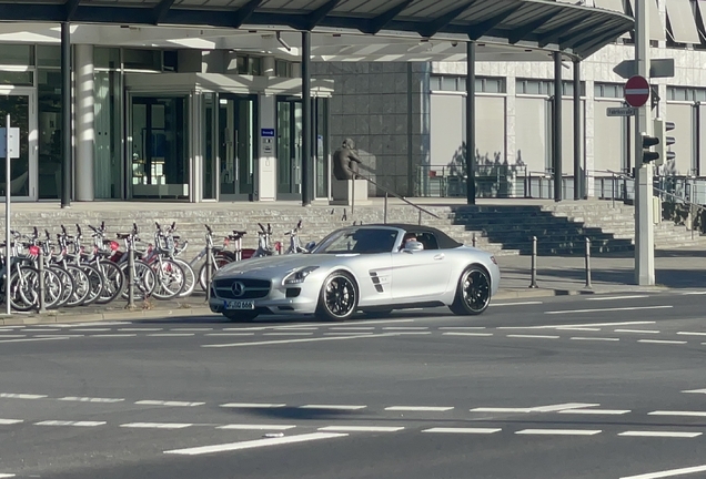 Mercedes-Benz SLS AMG Roadster