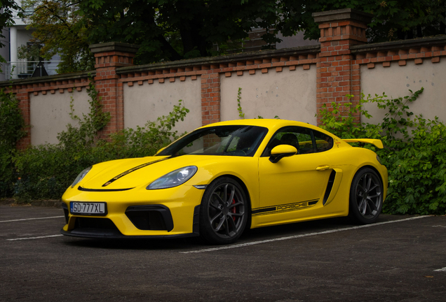 Porsche 718 Cayman GT4