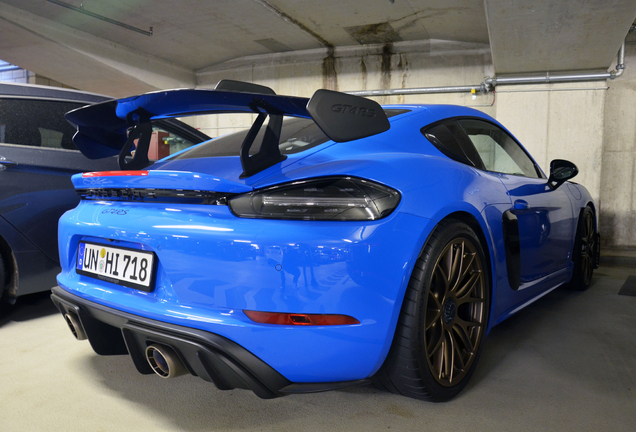 Porsche 718 Cayman GT4 RS Weissach Package