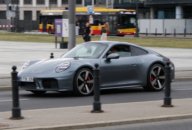Porsche 992 Carrera 4S MkII
