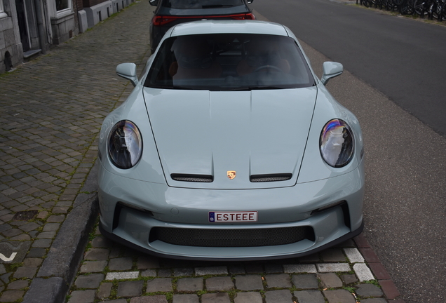 Porsche 992 S/T