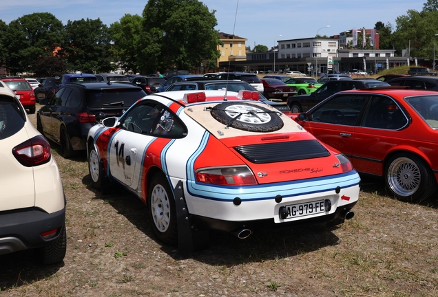 Porsche 996 Safari
